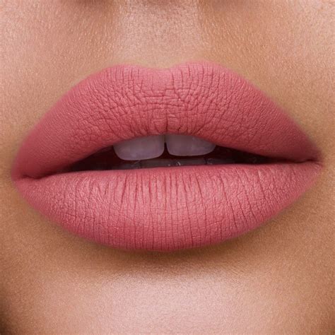 Tips Memilih Warna Lipstik Menurut Bentuk Bibir Dan Cara Menggunakannya