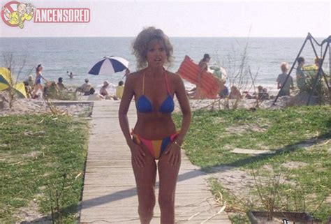 Lois Hamilton Nue Dans Summer Rental