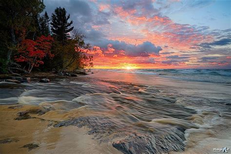 10 Amazing Places To Visit In The Upper Peninsula Of Michigan