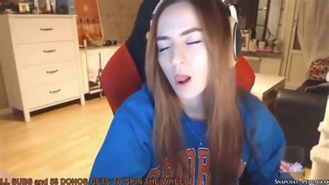 Sexy Girl Gamer Forgot To Turn Off Before Doing Youtube