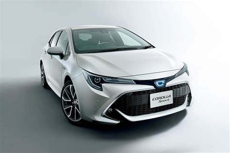 The main difference from the regular version is the presence of a blue brand logo and hybrid inscriptions on the front fenders and the trunk lid. Japan Now Gets the All-New, Sportier 2019 Corolla ...