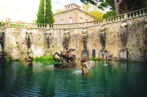 Fontaine De Pegasus De Villa Lante Dans Bagnaia Viterbe Italie Image