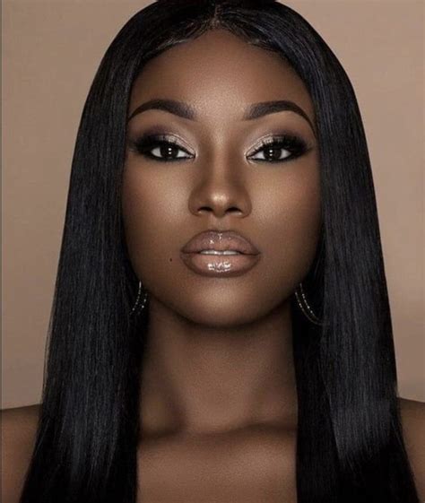Pin By Keiwanna Zardies On Faces In 2020 With Images Dark Skin Makeup Glamour Makeup