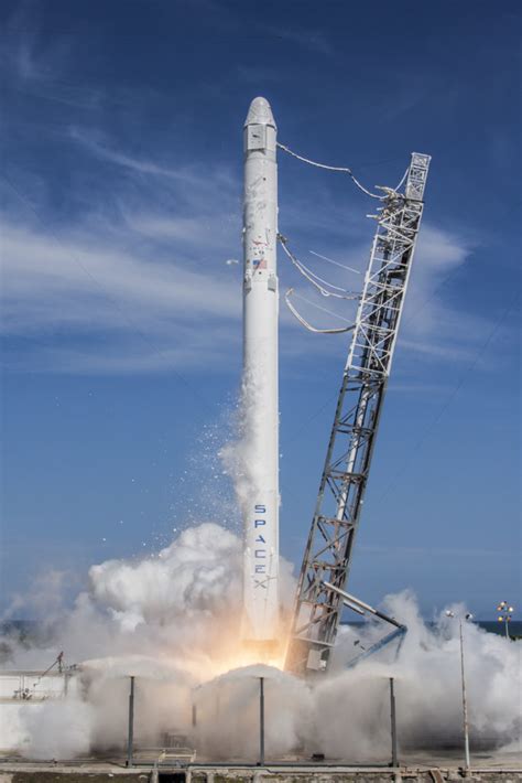 Spacex designs, manufactures and launches the world's most advanced rockets and. CRS-6 (SpaceX) - TESLARATI