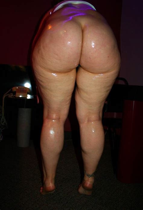 Oiled Phat Whooty Wife Smoody73