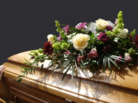 Sending Sympathy Flowers What You Need To Know