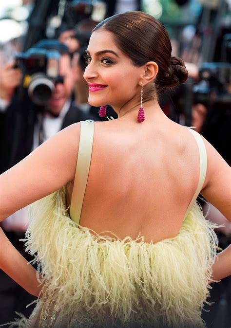Sonam Kapoor Looks Smoking Hot At The Inside Out Premiere At 68th