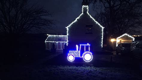 Farmer Attracts Attention With Novel Christmas Lights Farmers Weekly