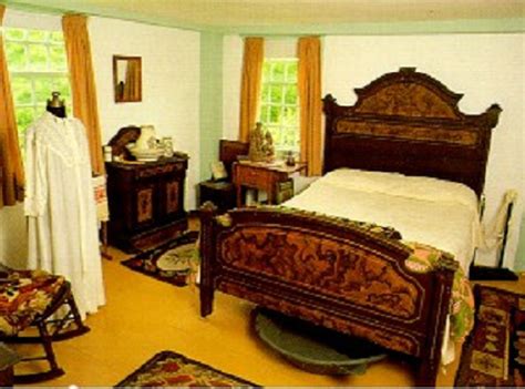 Queen victoria promoted a culture of moderation and sexual restraint, largely in reaction to the excesses of her predecessor, king william iv, often referred to as a rogue. The History of the Bed, Mattress, and Bedroom