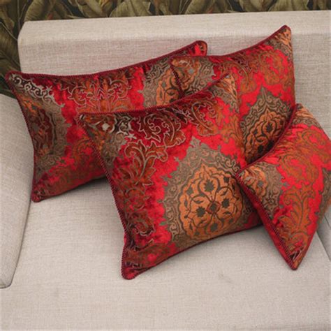 Bz193 Red Elegant European Velvet Engraved Fabric Cushion Cover