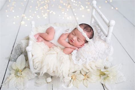 Newborn Photoshoot Ala Anak Perempuan Artis