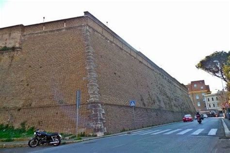 Rorate CÆli Vatican Walls
