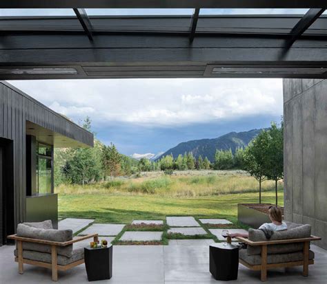 Ccy Architects Embeds Its Meadow House Into The Landscape Of Aspen