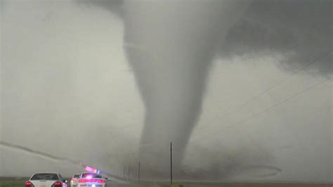 Kansas Tornadoes Critically Injure People Damage Homes Amid Severe