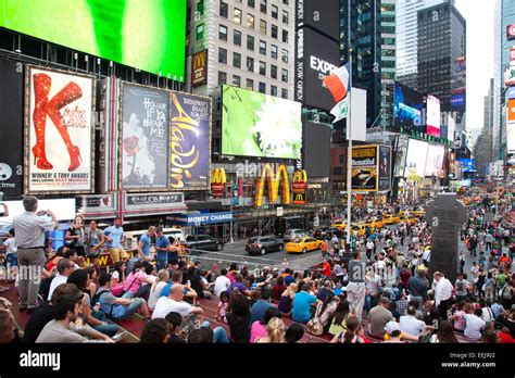 People In Time Square New York Usa America Stock Photo Alamy