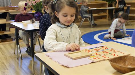 Montessori Preschool | Evergreen Academy