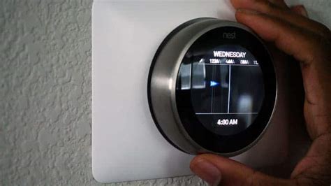 Yellow means it has detected low amounts of co or smoke or if the sensors are malfunctioning, red. Nest Secure Black Friday & Cyber Monday Deals in 2020