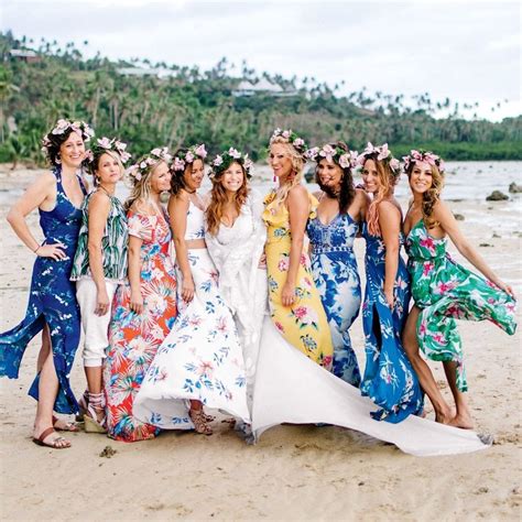 42 Fun Ideas For Wedding Photography With Bridesmaids To Creat Moment