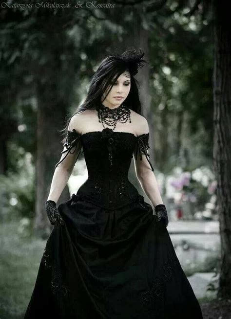 9trending Vintage Gothic Dresses Solo Hermosas