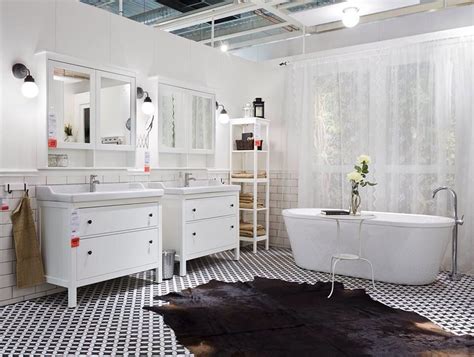 Its crocodile shape is sure to elicit giggles from your. Pin by Kate Brow on Inside ma salle de bain | Clawfoot ...