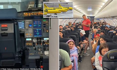 Passengers On Spirit Airlines Flight Are Forced To Wait Seven Hours Daily Mail Online