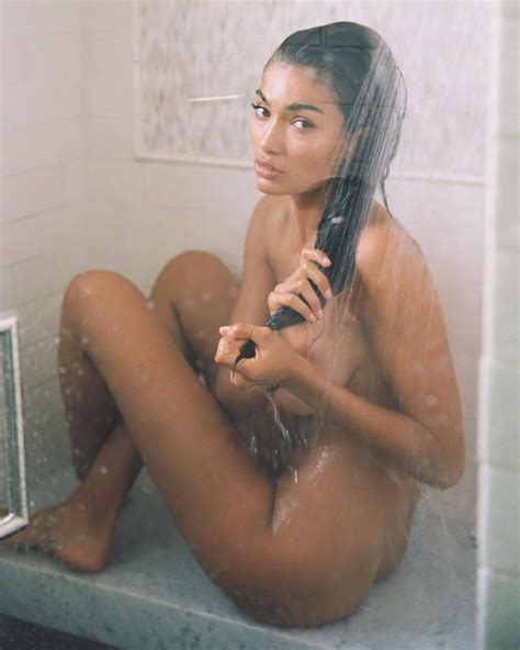 Kelly Gale Naked In Shower Hot Celebs Home