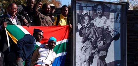 Maybe you would like to learn more about one of these? Afrique du Sud : Soweto, l'impossible pardon | Black ...