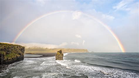 Arnardrangur Rainbow A Stunning Rainbow Over Eagle Rock R Flickr
