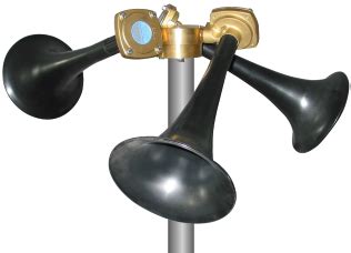 Med pålitlig teknik, tjänster som fixar vardagen, goda råd och support när den som bäst behövs gör vi tillvaron på nätet enkel, trygg och i balans med allt annat i livet. Frequencies: