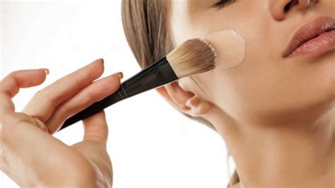 Dermatologists Warn Against Tiktok Viral Calamine Lotion Makeup Primer