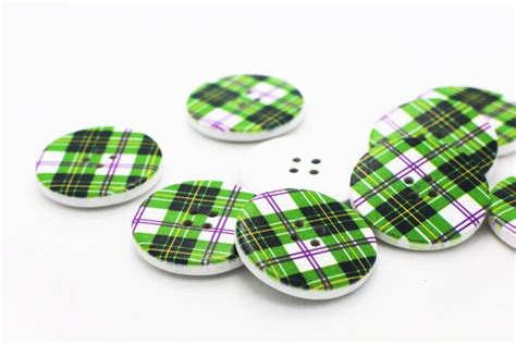 Large Green Plaid Wood Button Check Pattern Wooden Buttons