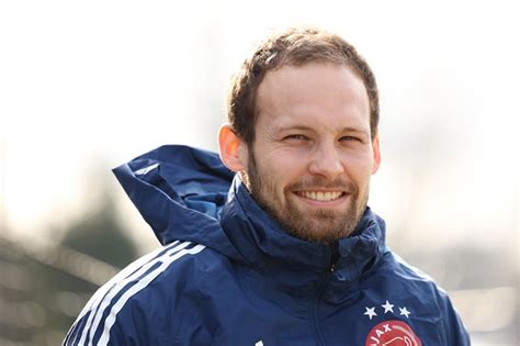 Ajax defender daley blind is ok and feeling fine after suffering a health scare during a friendly against german side hertha berlin on tuesday. Blind verlengt contract bij Ajax met één jaar tot de zomer ...