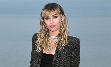 miley cyrus apologizes for controversial hip hop comments