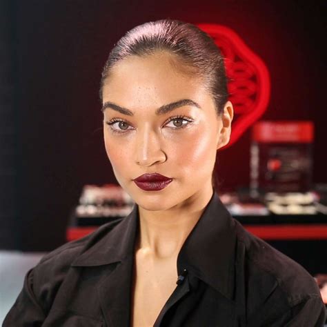 Celebrity makeup artist shows us how to get the definitive fall beauty ...