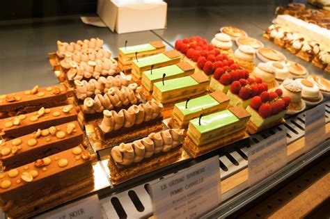 Ahhhhh, les fameuses pâtisseries parisiennes. Les meilleures boulangeries de Paris - Absolutely French