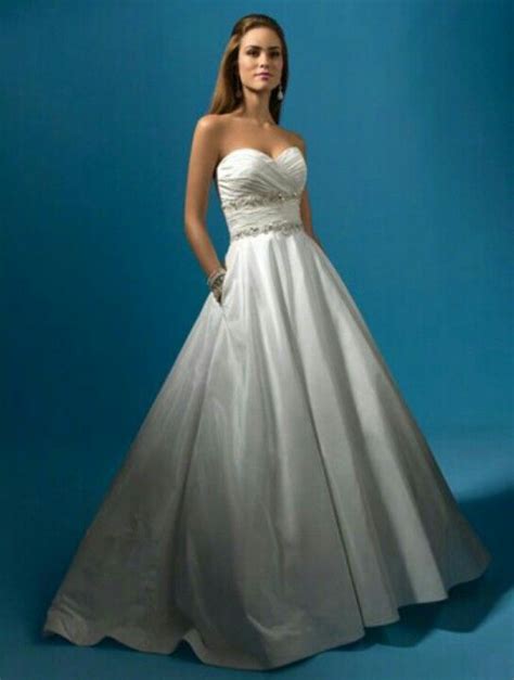 Https://tommynaija.com/wedding/alfred Angelo Wedding Dress With Pockets