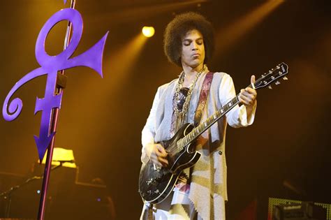 Prince Live In Wien Zärtlich Kreischen Die Gitarren Konzerte