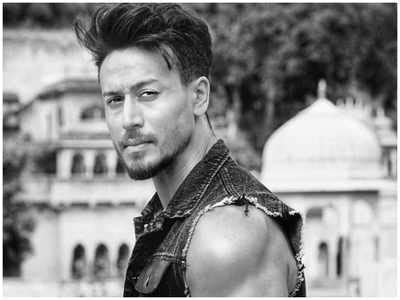 Details More Than 134 Baaghi 2 Hairstyle Name Super Hot Camera Edu Vn