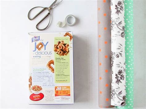 Diy Cardboard Crowns Made Of Recycled Cereal Boxes Diy Cardboard