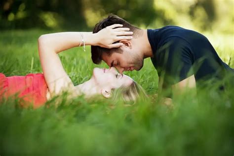 Ciuman Ternyata Baik Untuk Imun Dan Kesehatan Gigi Lifestyle