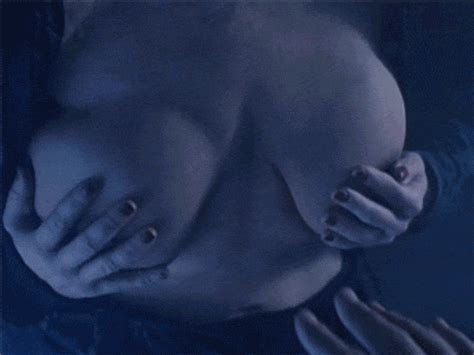 Naked Zoe Trilling In Night Of The Demons