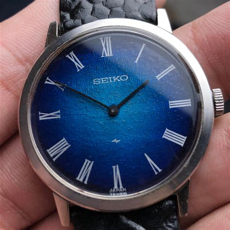 Wts Seiko Chariot 2220 0180 Blue Textured Dial Handwind Movement R