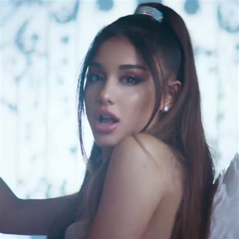 34 ariana grande music videos background