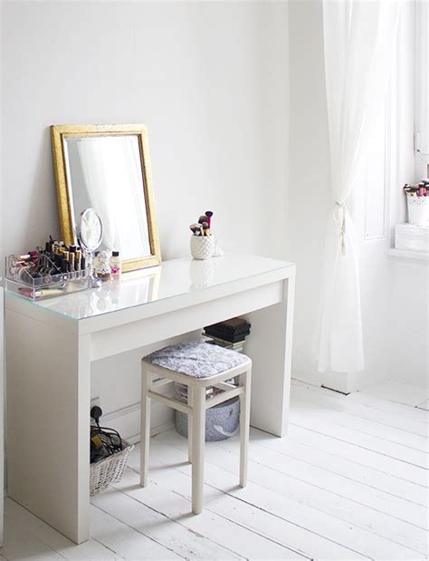 I am in no way a professional. Inspiration: IKEA Malm Dressing Table (Nouvelle Daily ...