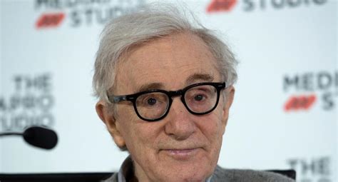Woody Allen Con Un Pie Fuera Del Cine Por Qué El Director Evalúa Su