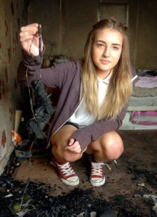 Hair Straighteners Left On Destroyed Teenage Girl S Bedroom By Fire Daily Mail Online
