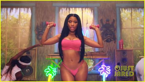 Nicki Minaj Gives A Lap Dance To Drake In Anaconda Music Video Watch Now Photo 3179389