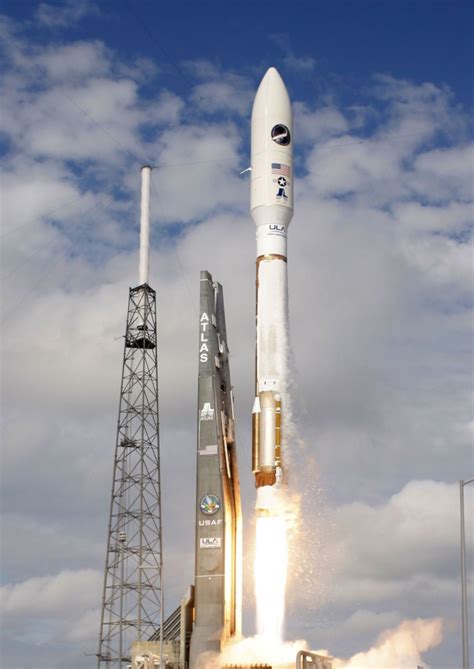 Air Force Mystery Shuttle Launch Sends Atlas 5 Rocket Carrying X 37b