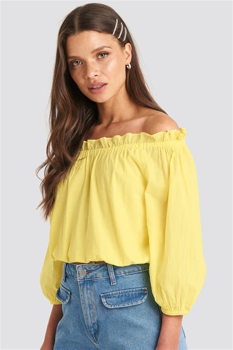 off shoulder puffy sleeve cropped top yellow na