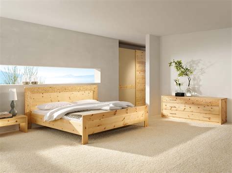 Gerne auch komplette schlafzimmer in zirbe! handgefertigte Massivholz Möbel, Zirbenholz, Bett ...